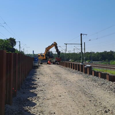 Arbeiten an der Forsthausrampe, rechts daneben Gleise